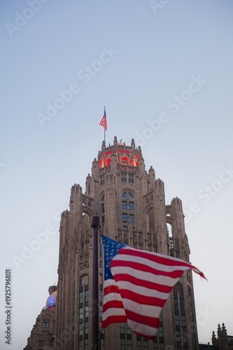 Wallpaper Mural View of Chicago Building at Sunrise Torontodigital.ca