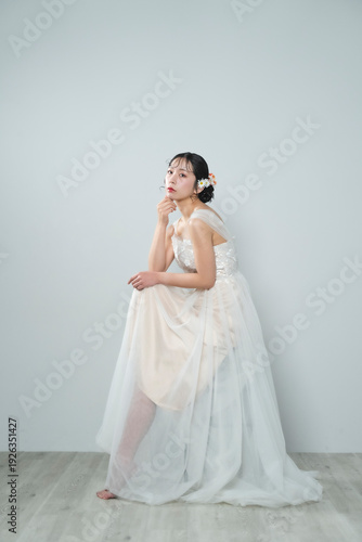 Wallpaper Mural ウェディングドレスを着た花嫁 Torontodigital.ca