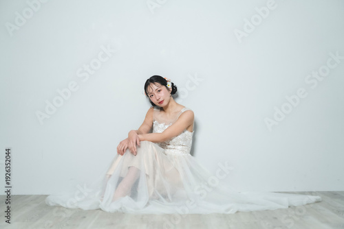 Wallpaper Mural ウェディングドレスを着た花嫁 Torontodigital.ca