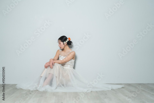 Wallpaper Mural ウェディングドレスを着た花嫁 Torontodigital.ca