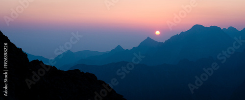 Panel kuchenny z motywem Violet sunrise in the mountains of High Tatras, Slovakia