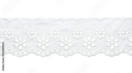 Foto White cotton eyelet lace trim border, broderie anglaise fabric ribbon on a transparent background