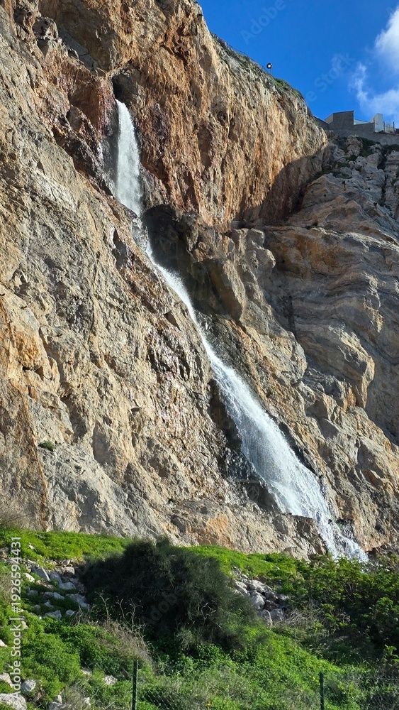 Obraz premium Waterfall in the Rock of Gibraltar