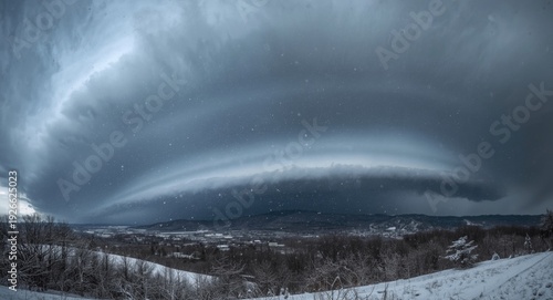 Approaching winter storm wi...
