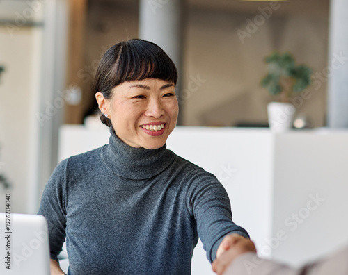 Group of young business people having a meeting shaking hands handshake introducing each other or making a deal agreement during meeting in the office. Teamwork and success concept Free Download Group of young business people having a meeting shaking hands handshake introducing each other or making a deal agreement during meeting in the office. Teamwork and success concept - GFXLoad