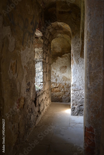 Wallpaper Mural Późnogotycki zabytkowy Zamek Grodziec. gmina Zagrodno, Dolny Śląsk, Polska, Europa Torontodigital.ca