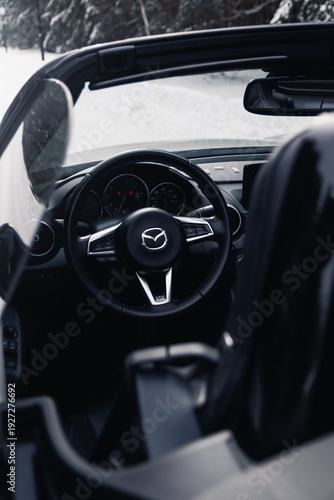 Ταπετσαρία Mazda MX-5 Miata interior and steering wheel