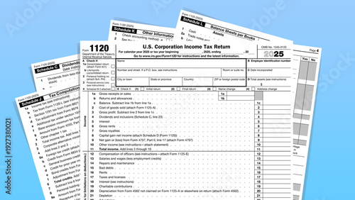 Cuadro en lienzo Close up of IRS Form 1120 detailing corporate income tax return information and