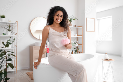 Beautiful young happy Afric...