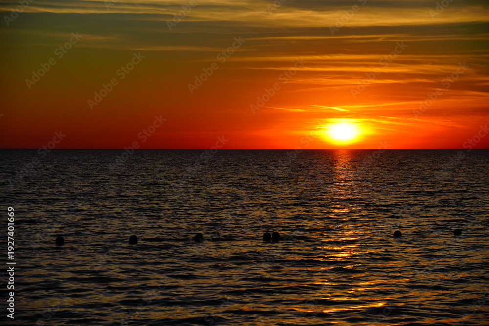 Obraz premium The sun set landscape of gulf of America and Port Richey in Florida