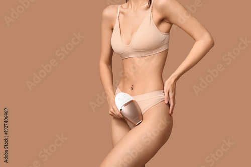 Young woman with modern pho...