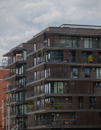 Gebäude Fassade an der Hafenstrasse in Hamburg Wohnungsmangel  