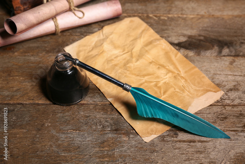 Nib pen with inkwell, old p...