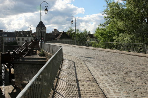 Moret sur Loing  - Rue du pont National