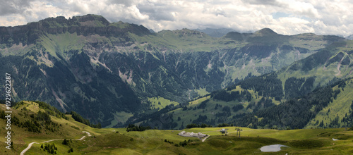 Fotografie View of Schönhalden from the Maschgenkamm, Swiss Alps