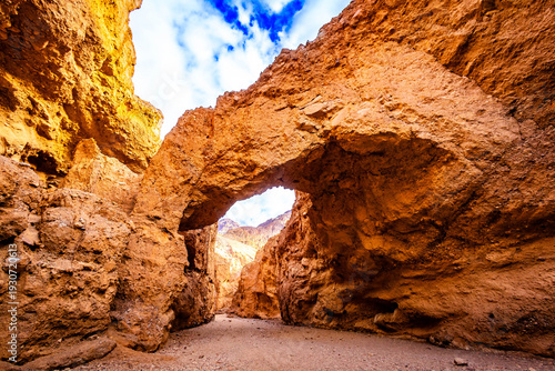 Schilderij op canvas Natural Bridge Rock Formation Death Valley