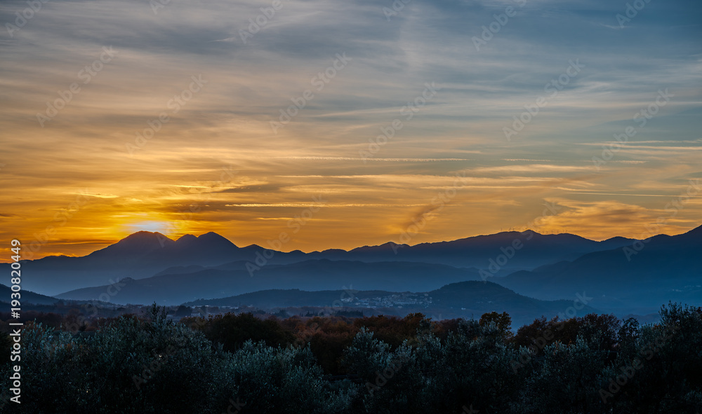 Fototapeta premium Sunset, especially in some Italian locations, such as Molise and the province of Isernia, is a magical moment that fills the heart with joy and serenity