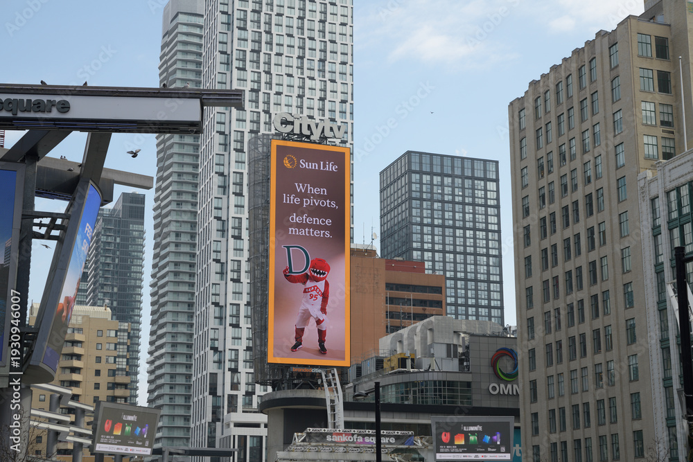 Fototapeta premium CityTV digital billboard with Sun Life sponsorship partnership with the Toronto Raptors, Sankofa Square