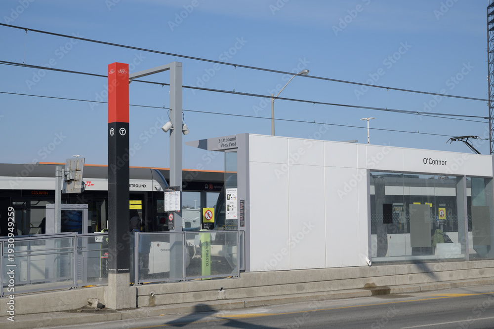 Obraz premium wide view of Eglinton Line 5 O'Connor stop/station at Eglinton Av E and Victoria Park Av, Toronto