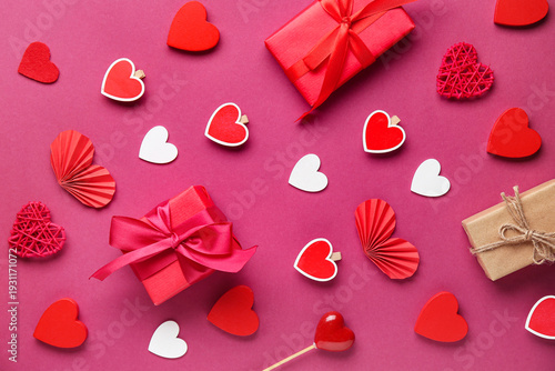 Gift boxes with different h...