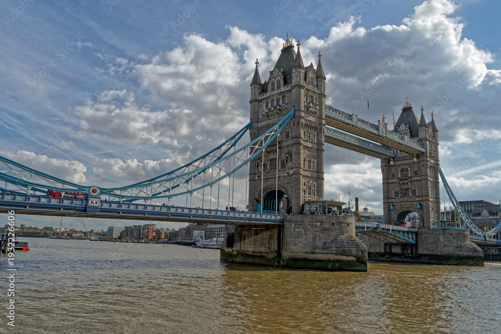 Obraz premium ロンドン タワーブリッジ