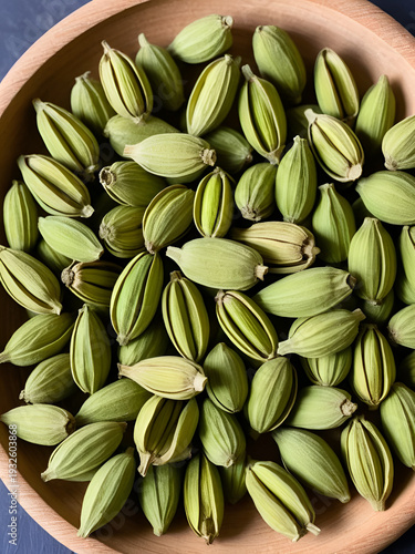 Green cardamom pods