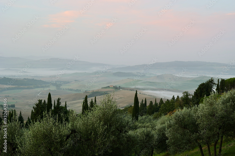 Fototapeta premium Autumn Morning Mist Near Pienza, Tuscany Landscape