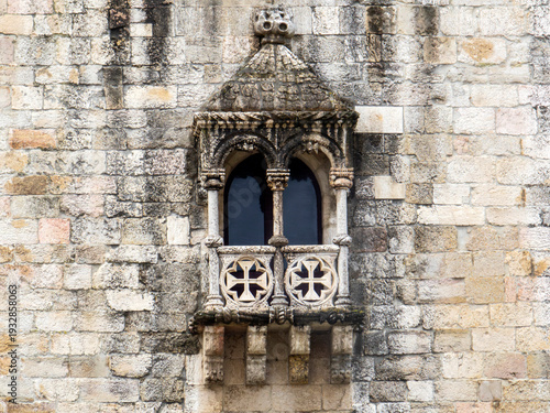 Tableau sur toile Exquisite Manueline Style Stone Window of the 16th Century Belém Tower, Lisbon,