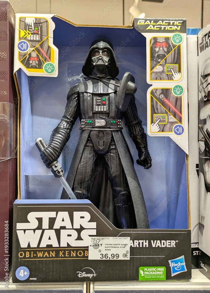 Obraz premium Figura de acción de Darth Vader de Star Wars en juguetería Toy Planet en Madrid, España, 7 de febrero de 2026