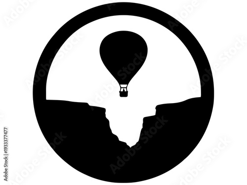 Ein Heißluftballon schwebt über einer tiefen Canyonlandschaft innerhalb eines runden Rahmens. Das Design vermittelt Freiheit, Abenteuer und Fernweh.KI Generiert