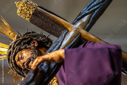Canvas Print Detailed low angle of Christ of Gran Poder during Holy Week in Seville