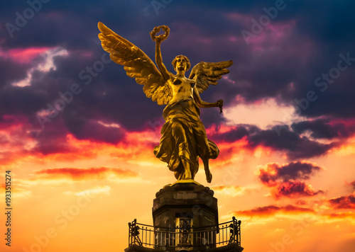 Ángel de la Independencia - Monumento a la Independencia, Ciudad de México.
