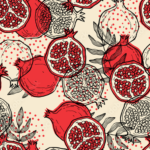 Vector garnet pattern. Decorative fruits seamless pattern on light background. 