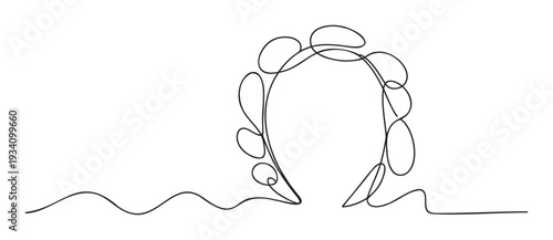 Continuous line drawing of a musical tambourine representing rhythm and sound, perfect for musicthemed graphic projects and minimalist decorative elements