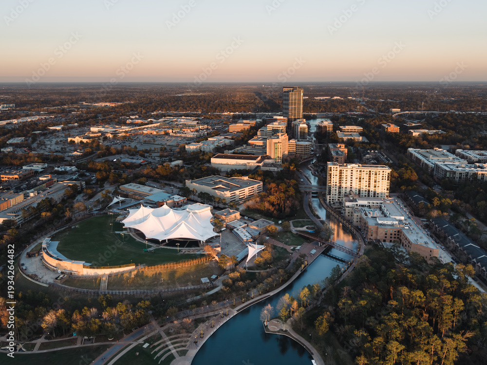 Obraz premium aerial view from the waterway at the woodlands