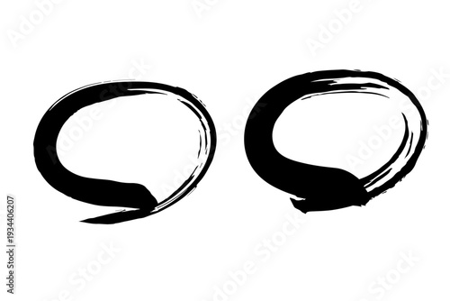 黒の筆ブラシストロークデザイン素材