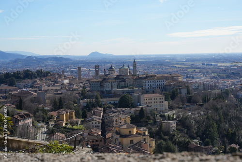 Bergamo, Città Alta. La Città Alta di Bergamo, famosa per le sue Mura Veneziane che sono Patrimonio UNESCO), è il cuore storico e medievale della città.