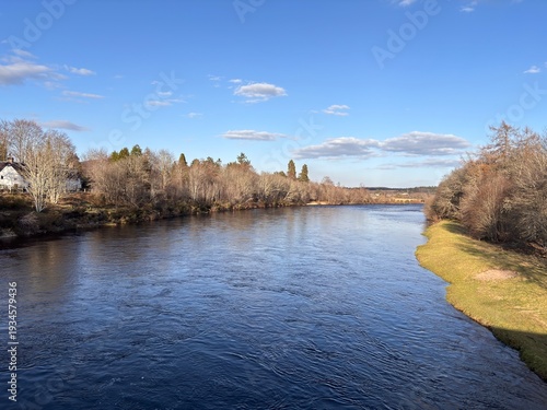 Cuadro en lienzo View along the River Dee near Ballater