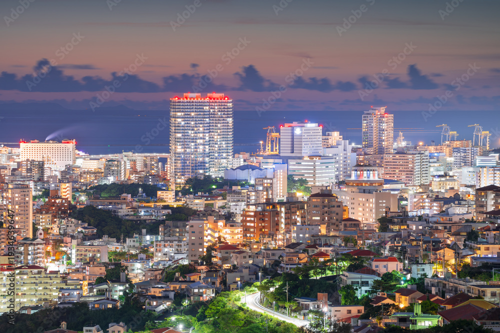 Naklejka premium Naha, Okinawa, Japan at Twilight
