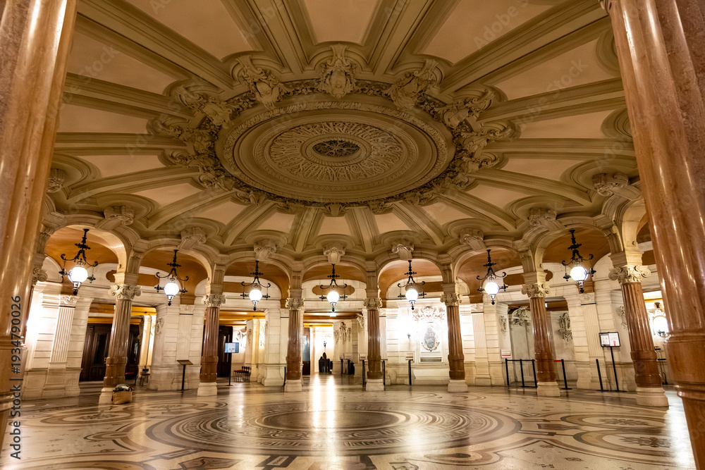 Obraz premium Architectural elements eclectic and Beaux-Arts style of Second Empire in France, with elements of neo-baroque, classicism and Roman architecture, marble, golden stucco, sculptures, rich decoration