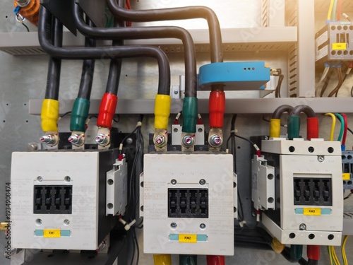 Bild auf Leinwand Technology electrical control for Installation the three phase main contactors t