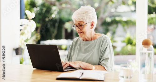 Cuadro en lienzo Reading, laptop and senior woman in home, planning for retirement fund and investment portfolio