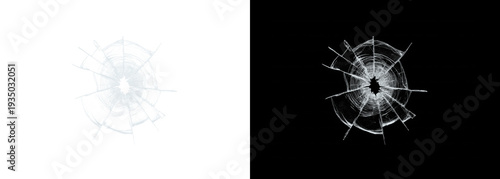 Tableau sur toile Cracked glass shattered windowpane on white and black backgrounds