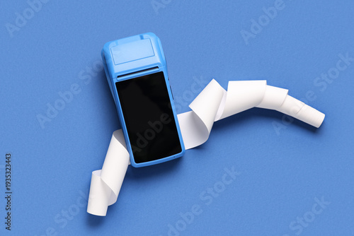 Payment terminal with recei...