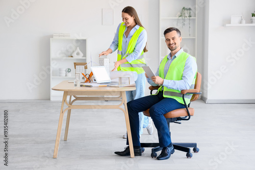 Young architects working wi...