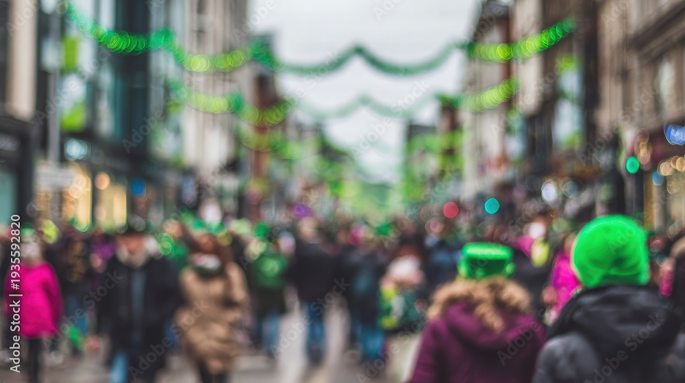 Naklejka premium Blurred bokeh background of St. Patrick's Day carnival on the street of Dublin, March 17, Ireland, silhouettes of people in green hats and scarves, green garlands in out of focus, Irish holiday, crowd