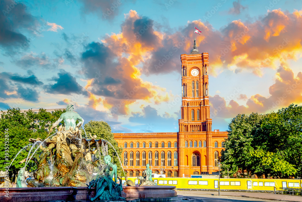 Fototapeta premium Rathaus, Berlin, Germany 