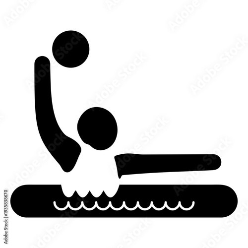 Man playing waterpolo