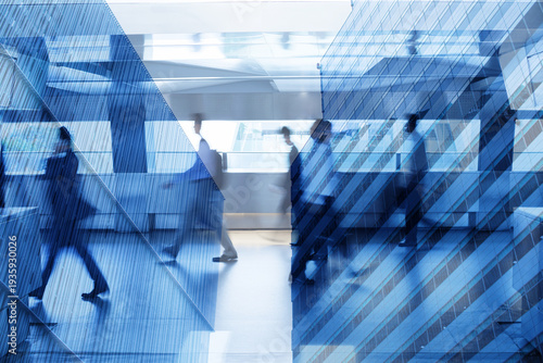 Foto Double Exposure Business People Walking in Modern City – Urban Corporate Concept