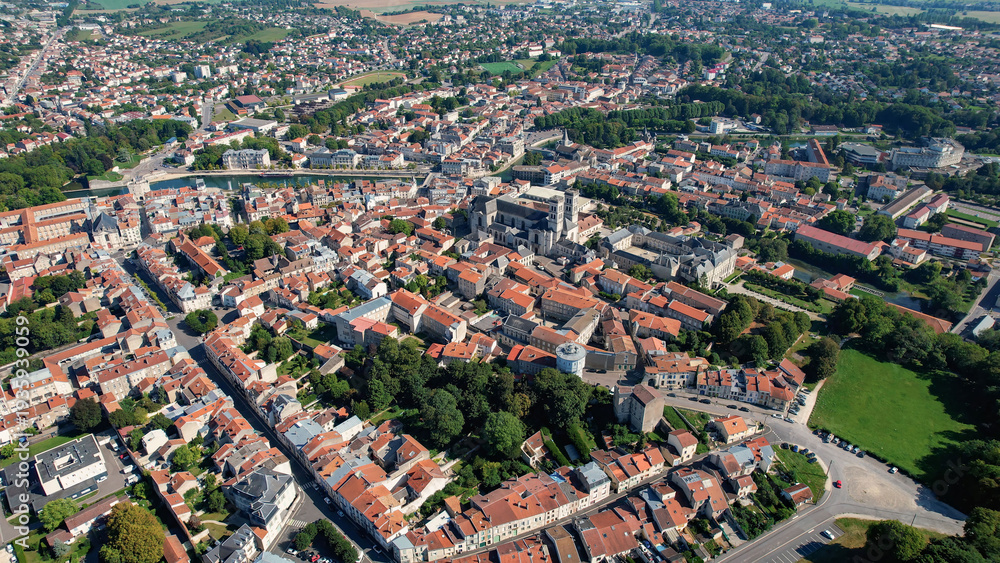 Obraz premium Aerial panoramic view above the old town around the city Verdun in France on a sunny summer day.